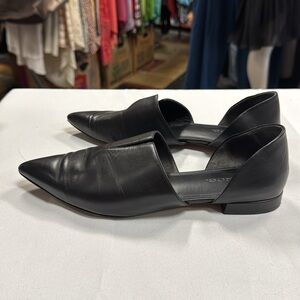 Vince ‘Darlington’ black leather flats women’s size 6.5